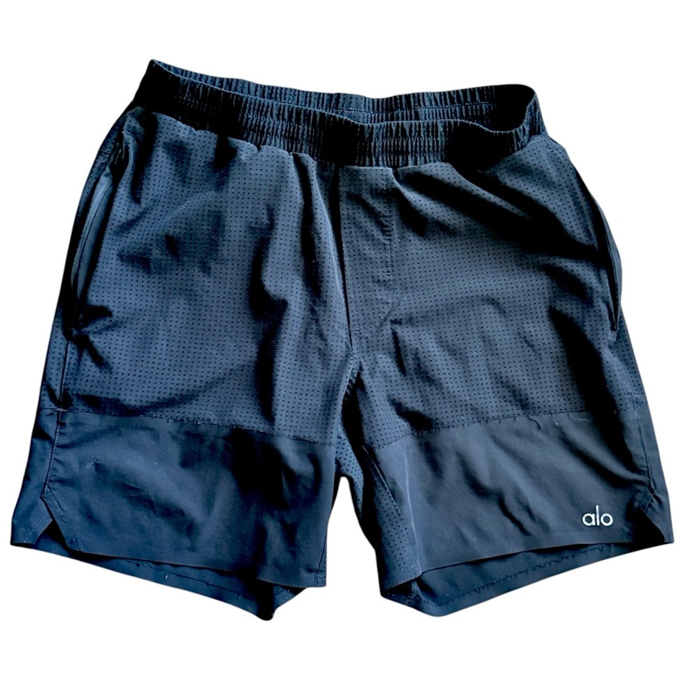 ALO Yoga Men’s Small Black Athletic Shorts